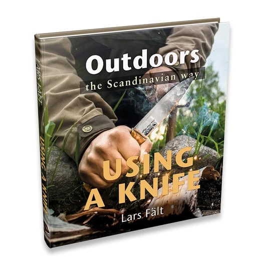 Casström Lars Fält Book Outdoors The Scandinavian Way Using A Knife 601114